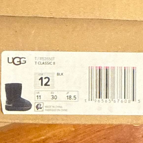 Toddler Classic II Boot Ugg - Picture 2 of 5